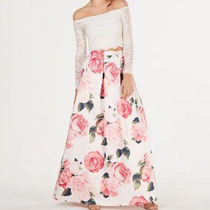 Juniors' 2-Pc. Off-The-Shoulder Lace & Floral Gown TEEZE ME Size 7/8